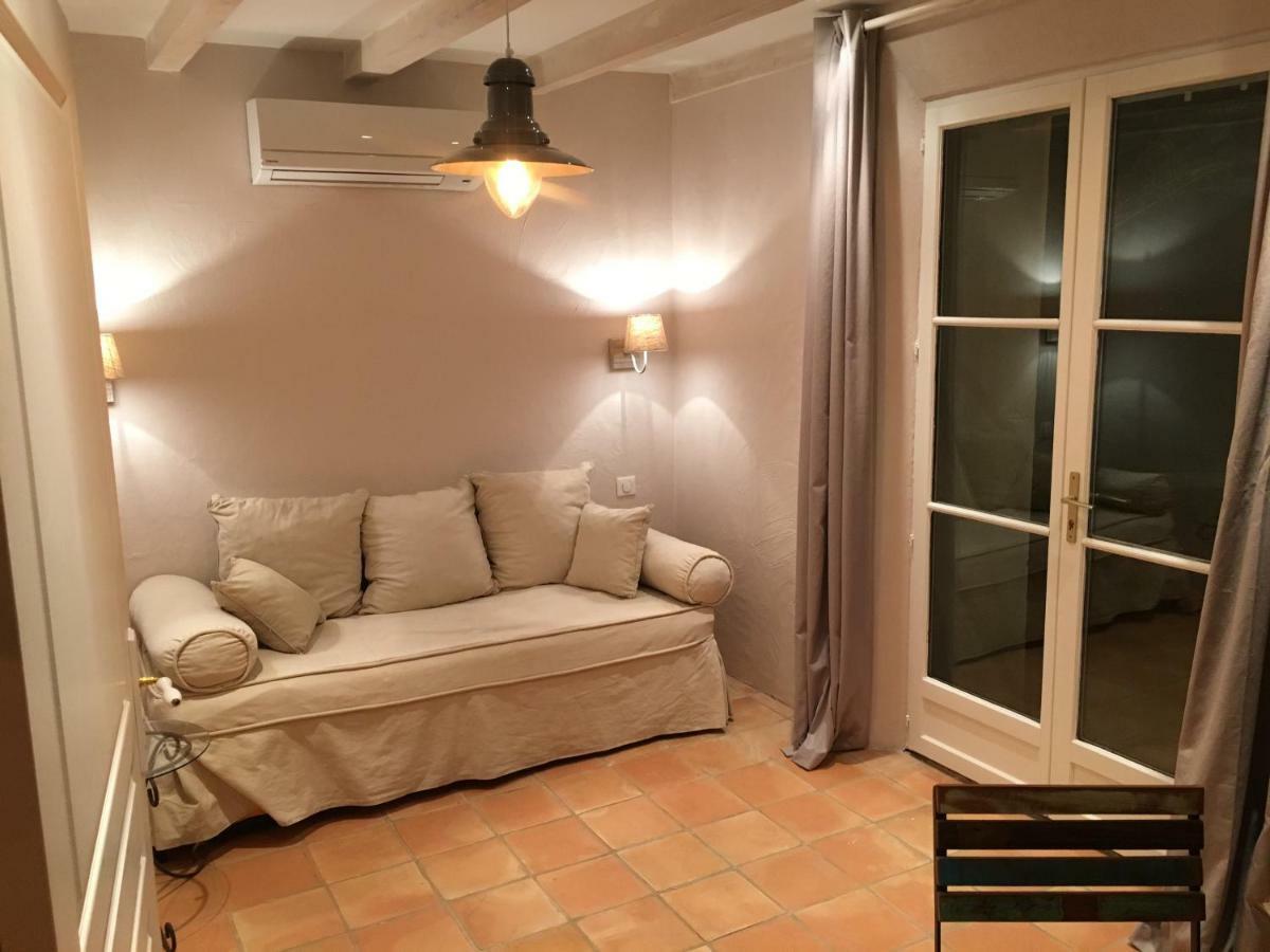 Bed and Breakfast Le Champmazet La Roquette-sur-Siagne Exterior foto